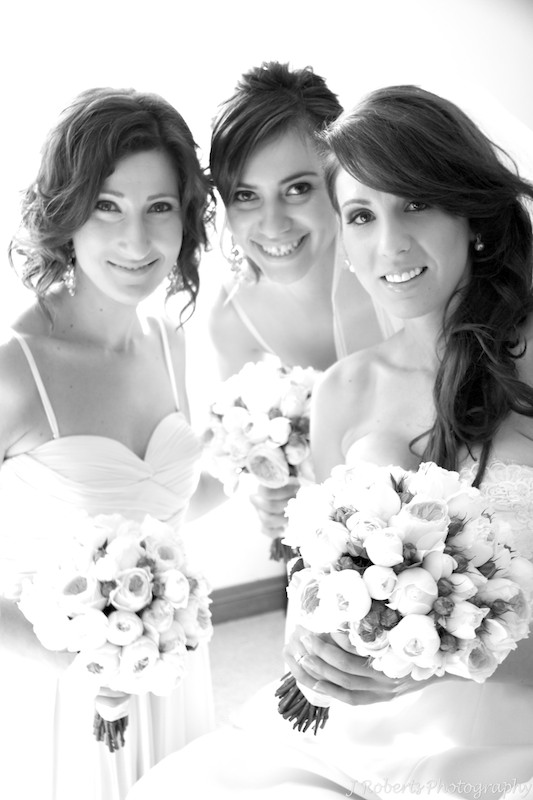 B&W of bride with her bridesmaids - wedding photography sydney